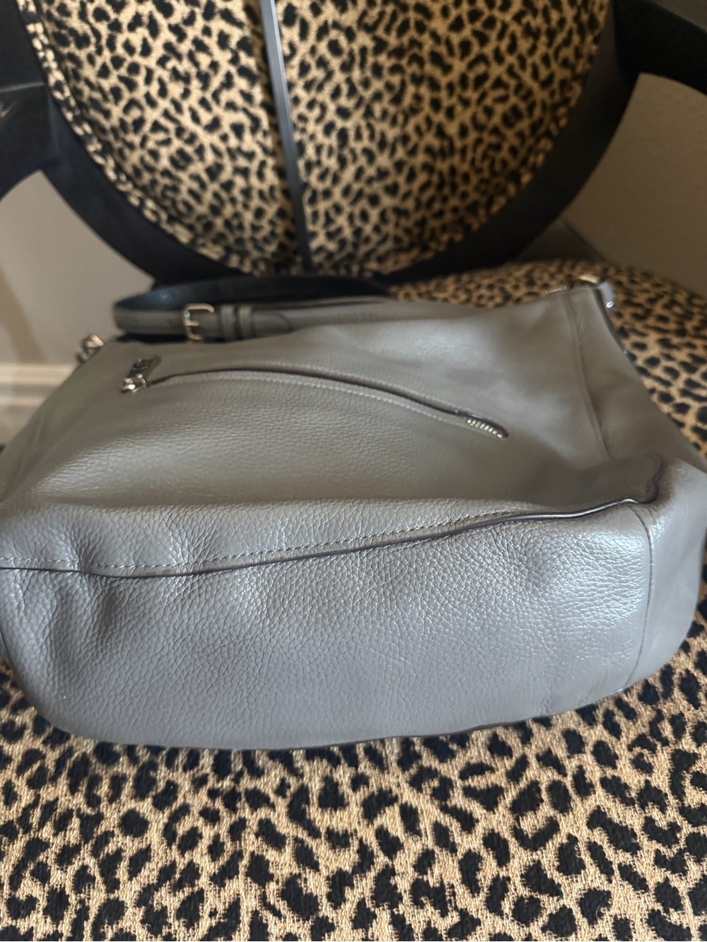 🩶Coach Ella Pebbled Leather Shoulder Hobo Bag in Gray with Studs🩶 - Picture 5 of 9